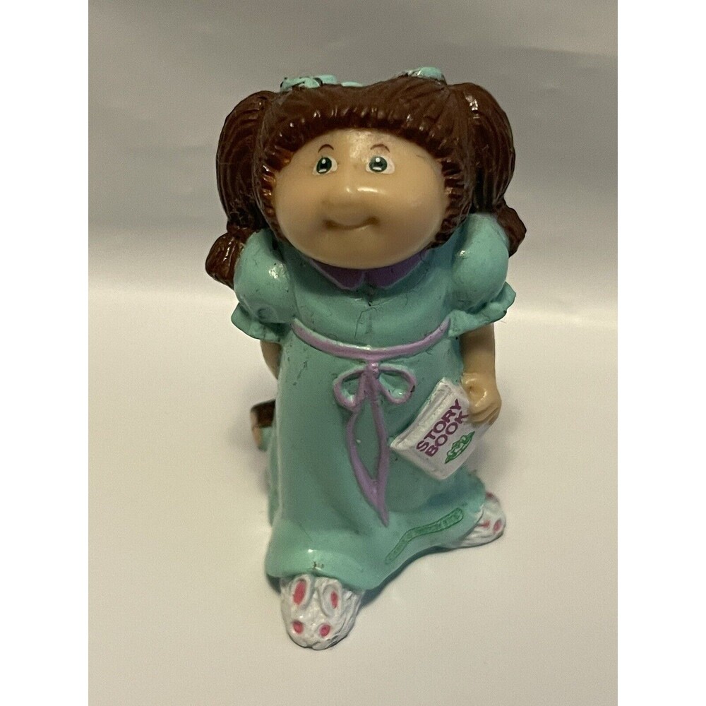 Cabbage Patch Kids Figurine Nightgown And Storybook 1984 Vintage 2.5"